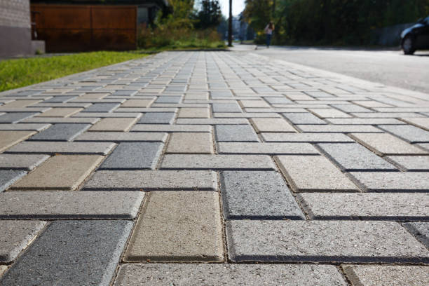  Thompsonville, CT Driveway Pavers Pros